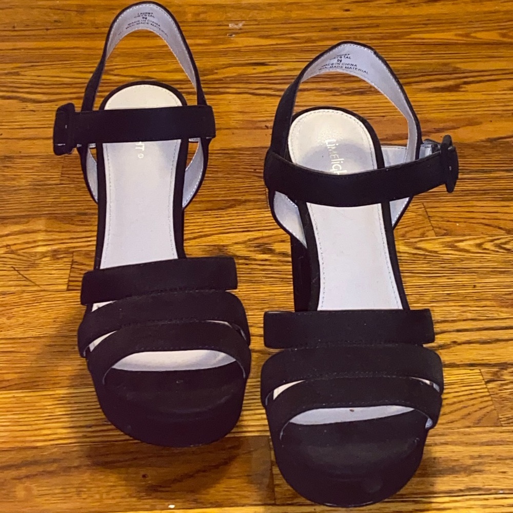 Black Strap Chunk Heels